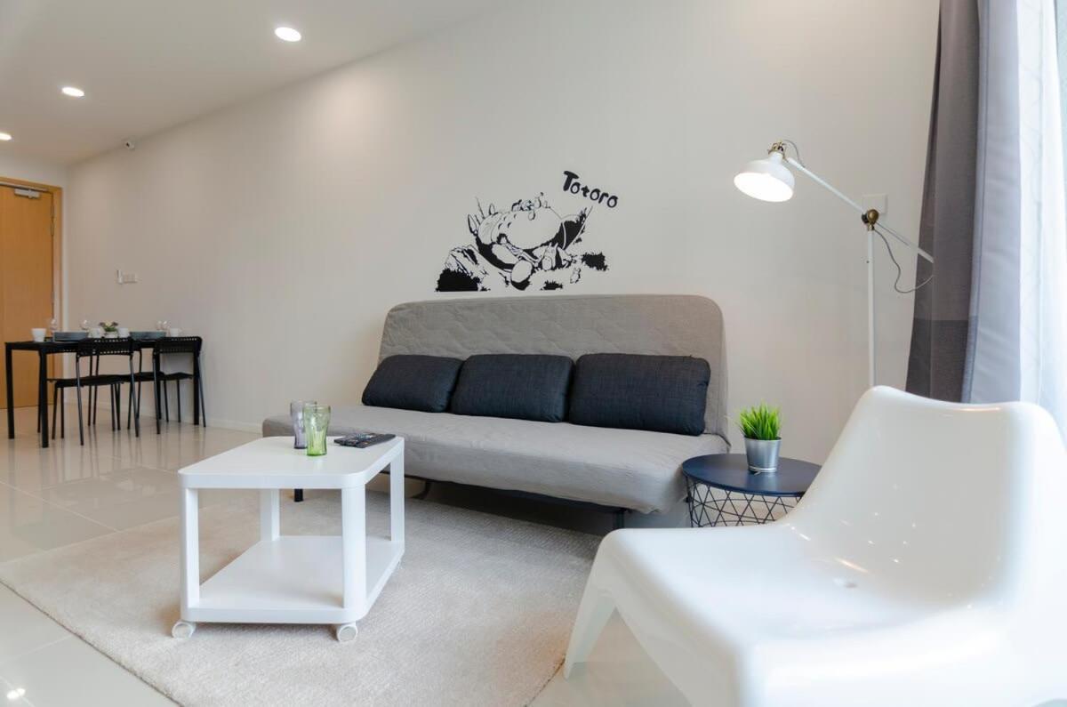 Totoro Theme Suite In Suasana Jb Τζόχορ Μπάχρου Εξωτερικό φωτογραφία